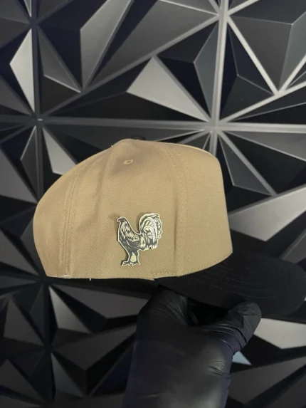 Gallo Fino SnapBack Hat Cartas Hat Gorras Bélicas Gallos